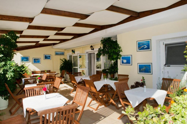 12.06 avion Bucuresti, Grecia - Lefkada Vassiliki, Vassiliki Bay 508 EURO, 7 nopti, Mic dejun inclus