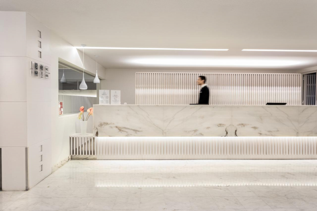 01.05 avion Bucuresti, Portugalia - Coasta Lisabonei Estoril, Hotel Londres Estoril 959 EURO, 7 nopti, Fara masa