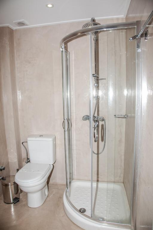 13.06 avion Bucuresti, Grecia - Kefalonia Lixouri, Palatino Hotel Lixouri 606 EURO, 7 nopti, Mic dejun inclus