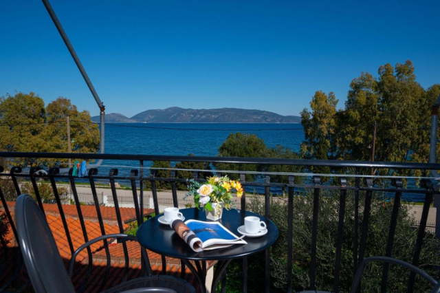 13.06 avion Bucuresti, Grecia - Kefalonia Sami, Dimitris Studios 547 EURO, 7 nopti, Fara masa