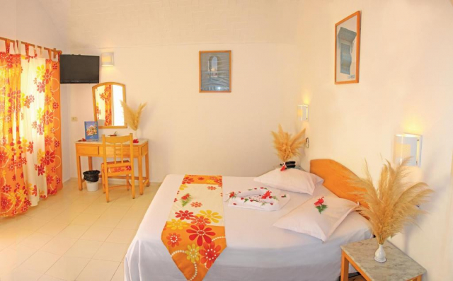 08.05 avion Bucuresti, Tunisia - Regiunea Hammamet Hammamet, Samira Club 518 EURO, 7 nopti, All inclusive