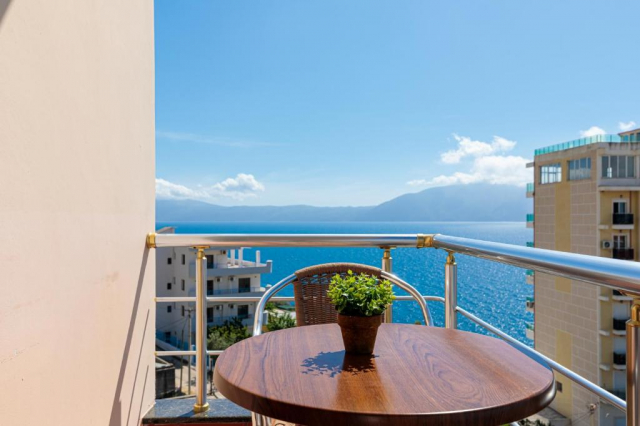 10.06 avion Bucuresti, Albania - Litoral Albania Vlora, Hotel Aliko 479 EURO, 7 nopti, Mic dejun inclus