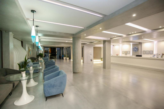 10.06 avion Bucuresti, Albania - Litoral Albania Vlora, Hotel Vlora International 577 EURO, 7 nopti, Mic dejun inclus