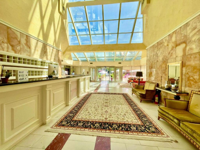 10.06 avion Bucuresti, Albania - Litoral Albania Durres, Hotel AMH Durres 763 EURO, 7 nopti, Mic dejun inclus