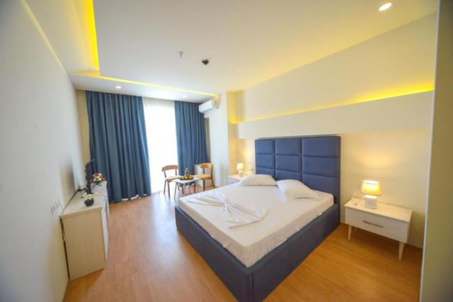 17.06 avion Bucuresti, Albania - Litoral Albania Golem, Hotel Elesio 587 EURO, 5 nopti, Mic dejun inclus