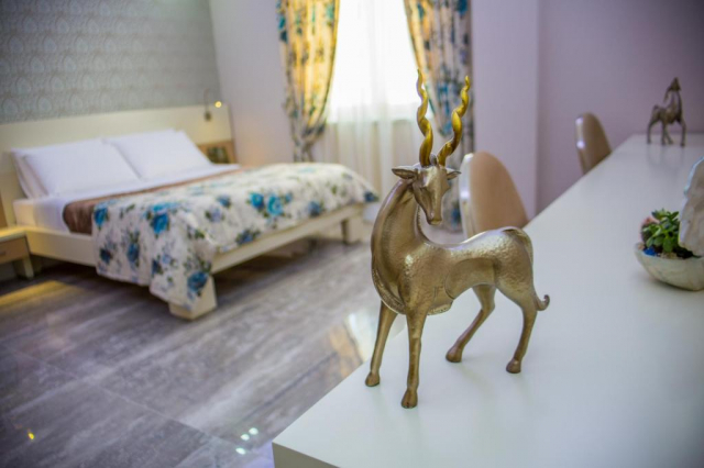 17.06 avion Bucuresti, Albania - Litoral Albania Durres, Vila Koral 528 EURO, 5 nopti, Mic dejun inclus