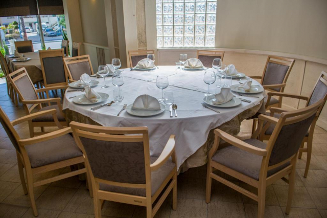 17.06 avion Bucuresti, Albania - Litoral Albania Durres, Vila Koral 528 EURO, 5 nopti, Mic dejun inclus