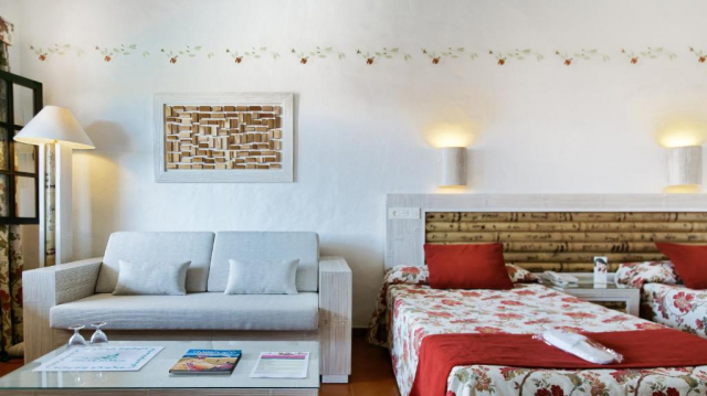 16.06 avion Bucuresti, Spania - Gran Canaria Playa del Ingles, Hotel Parque Tropical 998 EURO, 7 nopti, Mic dejun inclus