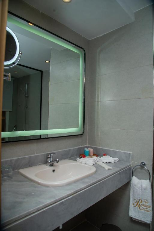 10.04 avion Iasi, Egipt - Hurghada Hurghada City, Rewaya Majestic Resort 685 EURO, 7 nopti, All inclusive