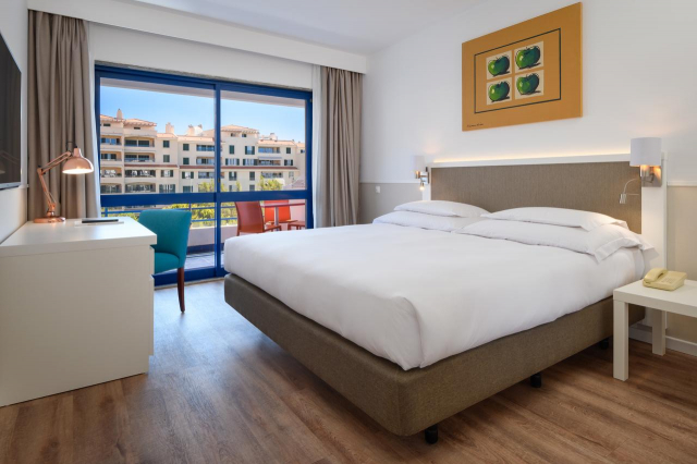 17.04 avion Bucuresti, Portugalia - Coasta Lisabonei Cascais, Pestana Cascais Ocean & Conference Aparthotel 969 EURO, 7 nopti, Mic dejun inclus