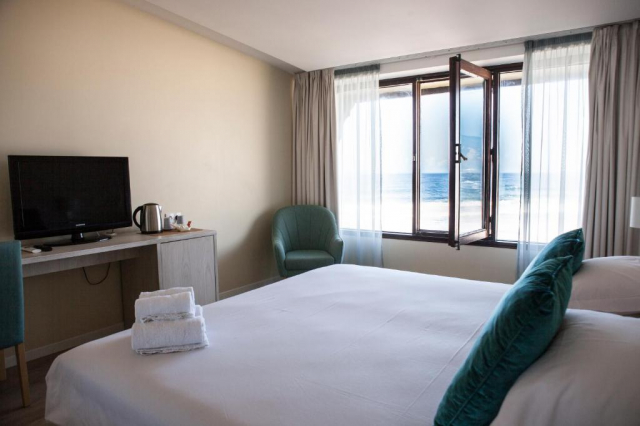 17.04 avion Bucuresti, Portugalia - Coasta Lisabonei Cascais, Estalagem Muchaxo Hotel 969 EURO, 7 nopti, Mic dejun inclus