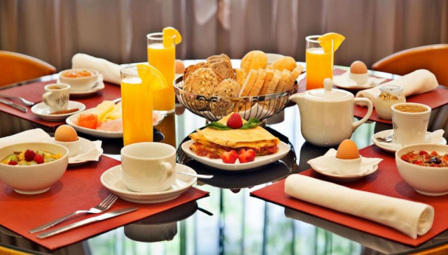 17.04 avion Bucuresti, Portugalia - Coasta Lisabonei Lisabona City, Sana Reno Hotel 1224 EURO, 7 nopti, Mic dejun inclus