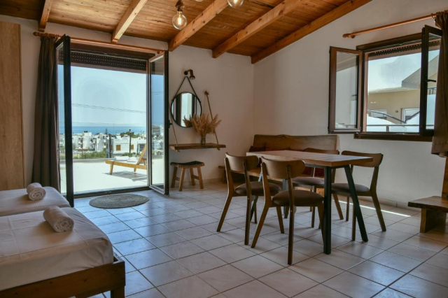 09.04 avion Bucuresti, Grecia - Creta - Heraklion Stalida, Iraklis Apartments 410 EURO, 7 nopti, Fara masa