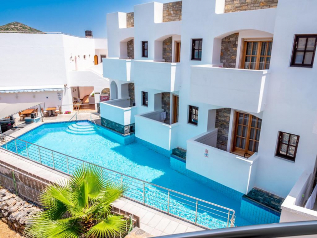 09.04 avion Bucuresti, Grecia - Creta - Heraklion Elounda, Elounda Alikes Suites & Studios 547 EURO, 7 nopti, Fara masa