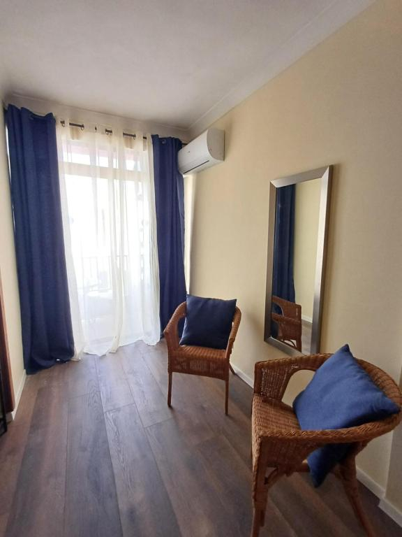 15.04 avion Bucuresti, Malta St. Paul's Bay, The San Anton Hotel 430 EURO, 5 nopti, Fara masa