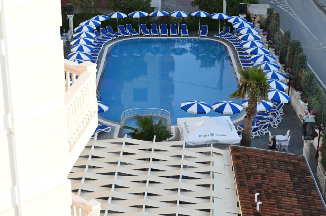 24.06 avion Bucuresti, Albania - Litoral Albania Golem, Hotel Onufri 538 EURO, 7 nopti, Mic dejun inclus