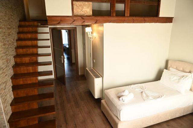 24.06 avion Bucuresti, Albania - Litoral Albania Golem, Hotel Onufri 538 EURO, 7 nopti, Mic dejun inclus