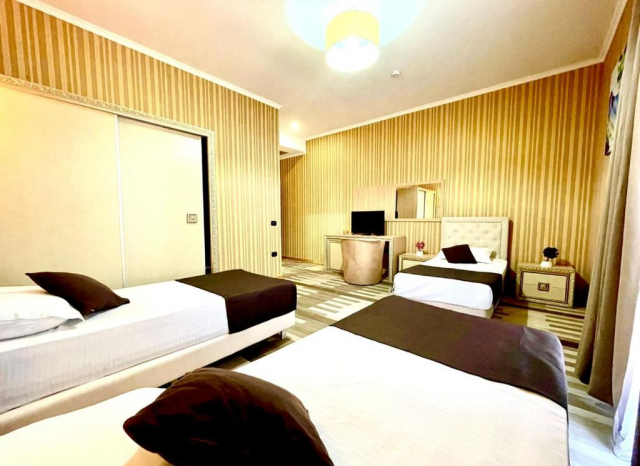 24.06 avion Bucuresti, Albania - Litoral Albania Durres, Hotel AMH Durres 547 EURO, 7 nopti, Mic dejun inclus