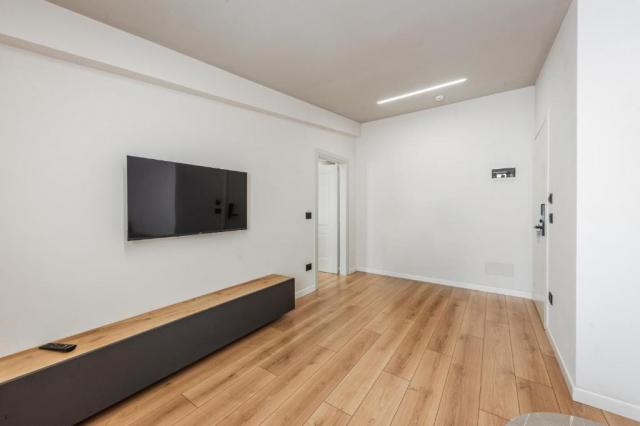 24.06 avion Bucuresti, Albania - Litoral Albania Durres, Hotel Relax Inn Durres 606 EURO, 7 nopti, Mic dejun inclus