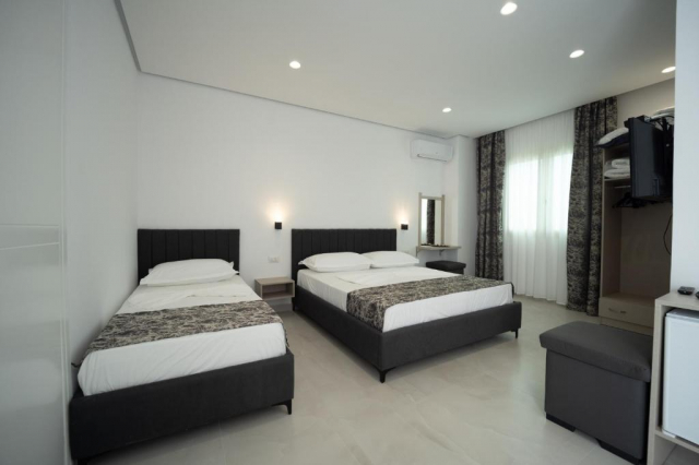 24.06 avion Bucuresti, Albania - Litoral Albania Golem, Hotel Kapri 636 EURO, 7 nopti, Mic dejun inclus