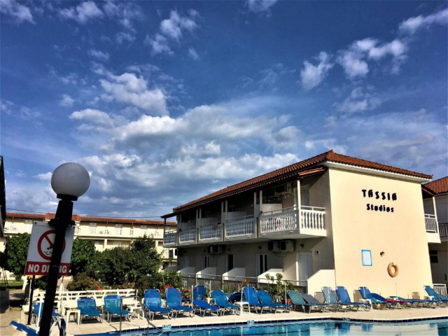 11.06 avion Bucuresti, Grecia - Zakynthos Laganas, Hotel Tassia 421 EURO, 7 nopti, Mic dejun inclus