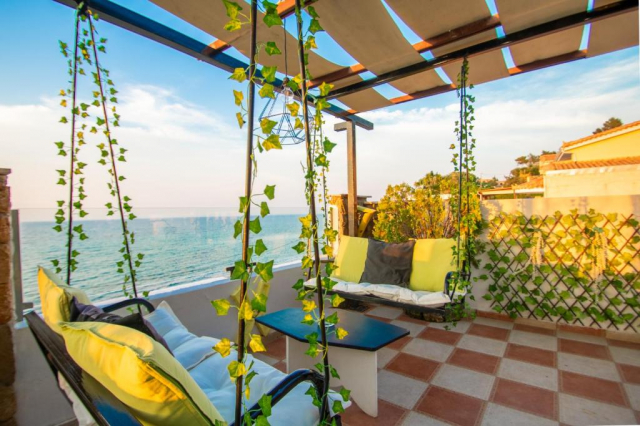 11.06 avion Bucuresti, Grecia - Zakynthos Argassi, Agoulos Beach Hotel 460 EURO, 7 nopti, Fara masa