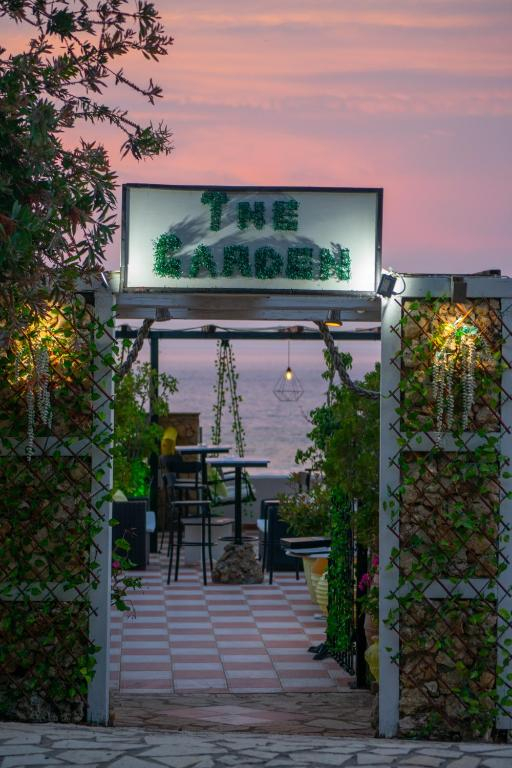 11.06 avion Bucuresti, Grecia - Zakynthos Argassi, Agoulos Beach Hotel 460 EURO, 7 nopti, Fara masa