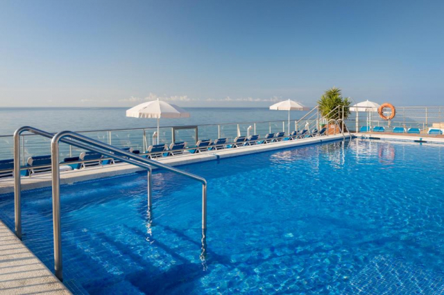 13.05 avion Bucuresti, Spania - Costa Brava - Barcelona Pineda del Mar, htop Pineda Palace & SPA - Adults Only (18+) 680 EURO, 7 nopti, Demipensiune inclusa