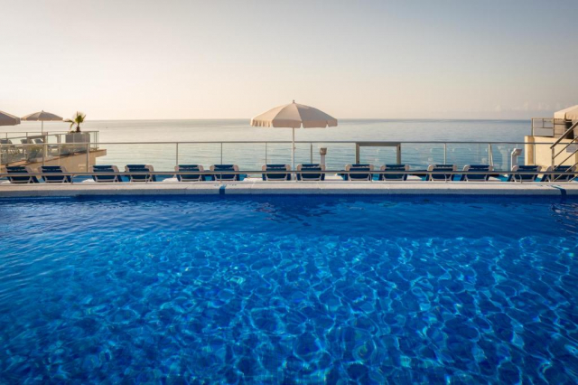 13.05 avion Bucuresti, Spania - Costa Brava - Barcelona Pineda del Mar, htop Pineda Palace & SPA - Adults Only (18+) 680 EURO, 7 nopti, Demipensiune inclusa