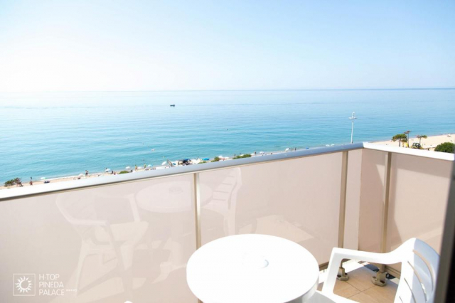 13.05 avion Bucuresti, Spania - Costa Brava - Barcelona Pineda del Mar, htop Pineda Palace & SPA - Adults Only (18+) 680 EURO, 7 nopti, Demipensiune inclusa