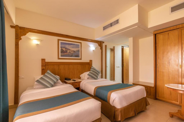 08.05 avion Bucuresti, Egipt - Hurghada Hurghada City, Hurghada Long Beach Resort 587 EURO, 7 nopti, All inclusive