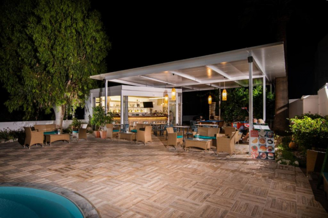 25.06 avion Bucuresti, Grecia - Rhodos Theologos, Hotel Sabina 519 EURO, 7 nopti, Mic dejun inclus