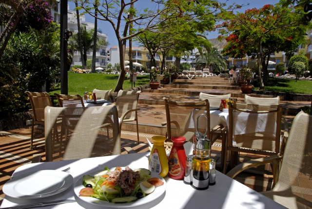 13.04 avion Bucuresti, Spania - Tenerife Los Cristianos, Hotel HG Tenerife Sur 884 EURO, 7 nopti, Fara masa