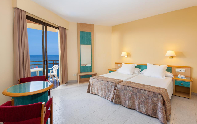 13.04 avion Bucuresti, Spania - Tenerife Playa de las Americas, Sol Tenerife Hotel 865 EURO, 7 nopti, Mic dejun inclus