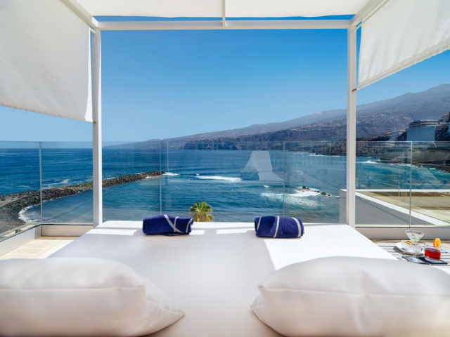 13.04 avion Bucuresti, Spania - Tenerife Puerto de la Cruz, Hotel H10 Tenerife Playa 904 EURO, 7 nopti, Mic dejun inclus