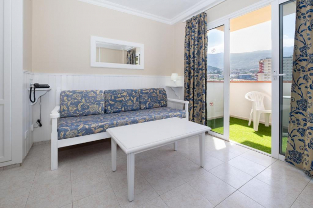 06.05 avion Bucuresti, Spania - Tenerife Puerto de la Cruz, Apartamentos Teneguia 747 EURO, 7 nopti, Fara masa