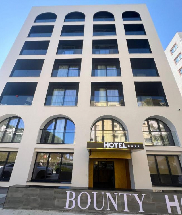 24.06 avion Bucuresti, Albania - Litoral Albania Golem, Hotel Bounty 730 EURO, 7 nopti, Mic dejun inclus