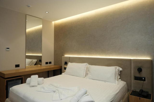 24.06 avion Bucuresti, Albania - Litoral Albania Golem, Hotel Bounty 730 EURO, 7 nopti, Mic dejun inclus