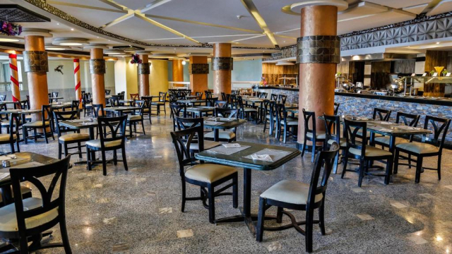 17.04 avion Bucuresti, Egipt - Hurghada Hurghada City, Hotel Magic Beach 459 EURO, 7 nopti, All inclusive