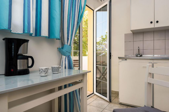 16.06 avion Bucuresti, Grecia - Creta - Heraklion Hersonissos, Diamond Apts and Suites 431 EURO, 7 nopti, Fara masa