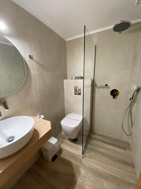 16.06 avion Bucuresti, Grecia - Creta - Heraklion Amoudara, Castro Hotel 529 EURO, 7 nopti, Mic dejun inclus