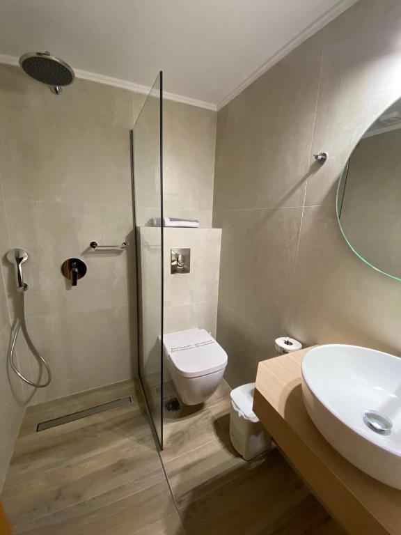 16.06 avion Bucuresti, Grecia - Creta - Heraklion Amoudara, Castro Hotel 529 EURO, 7 nopti, Mic dejun inclus