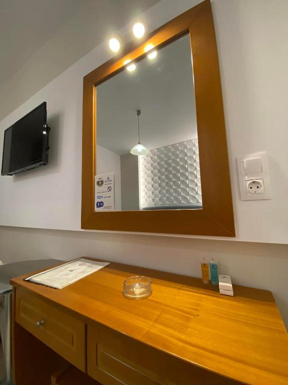 16.06 avion Bucuresti, Grecia - Creta - Heraklion Amoudara, Castro Hotel 529 EURO, 7 nopti, Mic dejun inclus