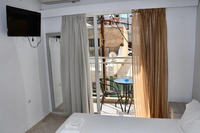 16.06 avion Bucuresti, Grecia - Creta - Heraklion Elounda, Hotel Aristea Elounda 392 EURO, 7 nopti, Mic dejun inclus