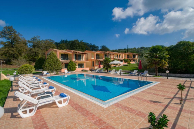 16.06 avion Bucuresti, Grecia - Corfu Dassia, Rivendell Apartments 539 EURO, 7 nopti, Fara masa