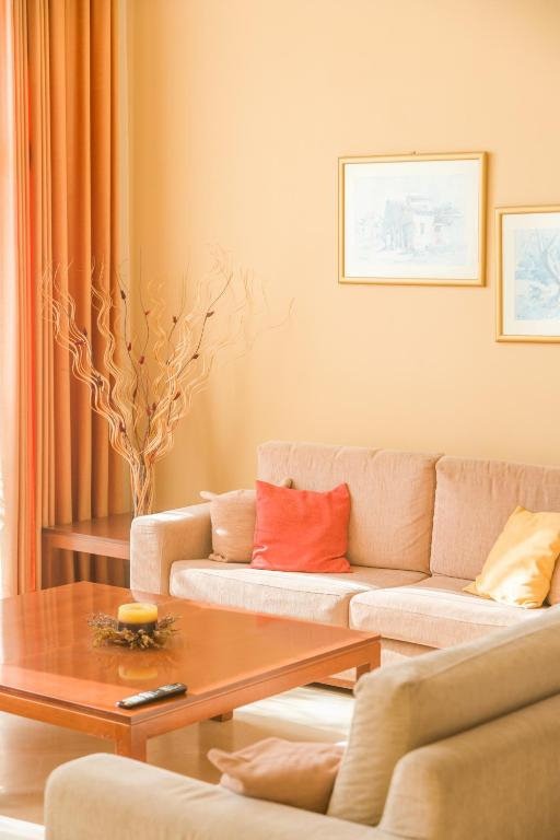 16.06 avion Bucuresti, Grecia - Corfu Kanoni, Hellinis Hotel 578 EURO, 7 nopti, All inclusive