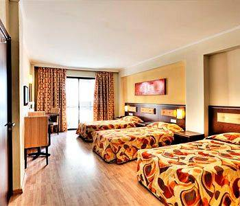 14.06 avion Bucuresti, Cipru - Zona Larnaca Larnaca, Hotel Livadhiotis City 681 EURO, 7 nopti, Mic dejun inclus