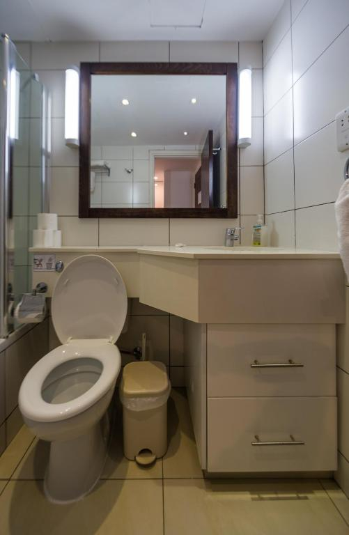 26.05 avion Bucuresti, Cipru - Zona Larnaca Ayia Napa, MarisMare Apartments 485 EURO, 7 nopti, Fara masa