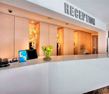 17.05 avion Bucuresti, Cipru - Zona Larnaca Larnaca, Hotel Livadhiotis City 583 EURO, 7 nopti, Mic dejun inclus