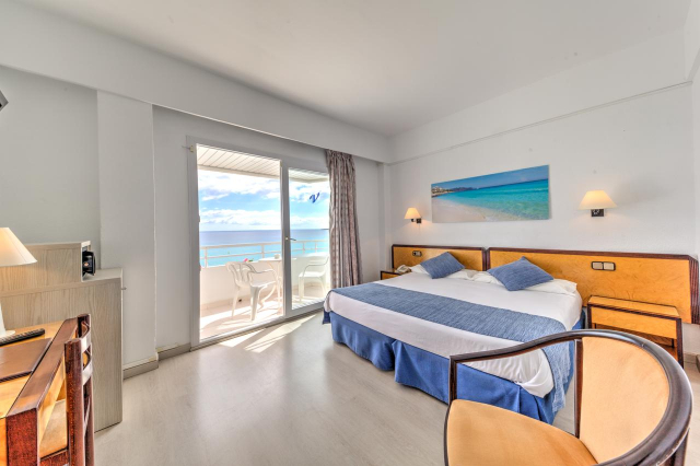 15.06 avion Bucuresti, Spania - Mallorca Cala Millor, Hotel Voramar 914 EURO, 7 nopti, Fara masa